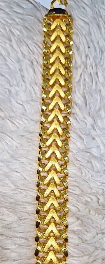 Chains at Rajdeep Gold Palace